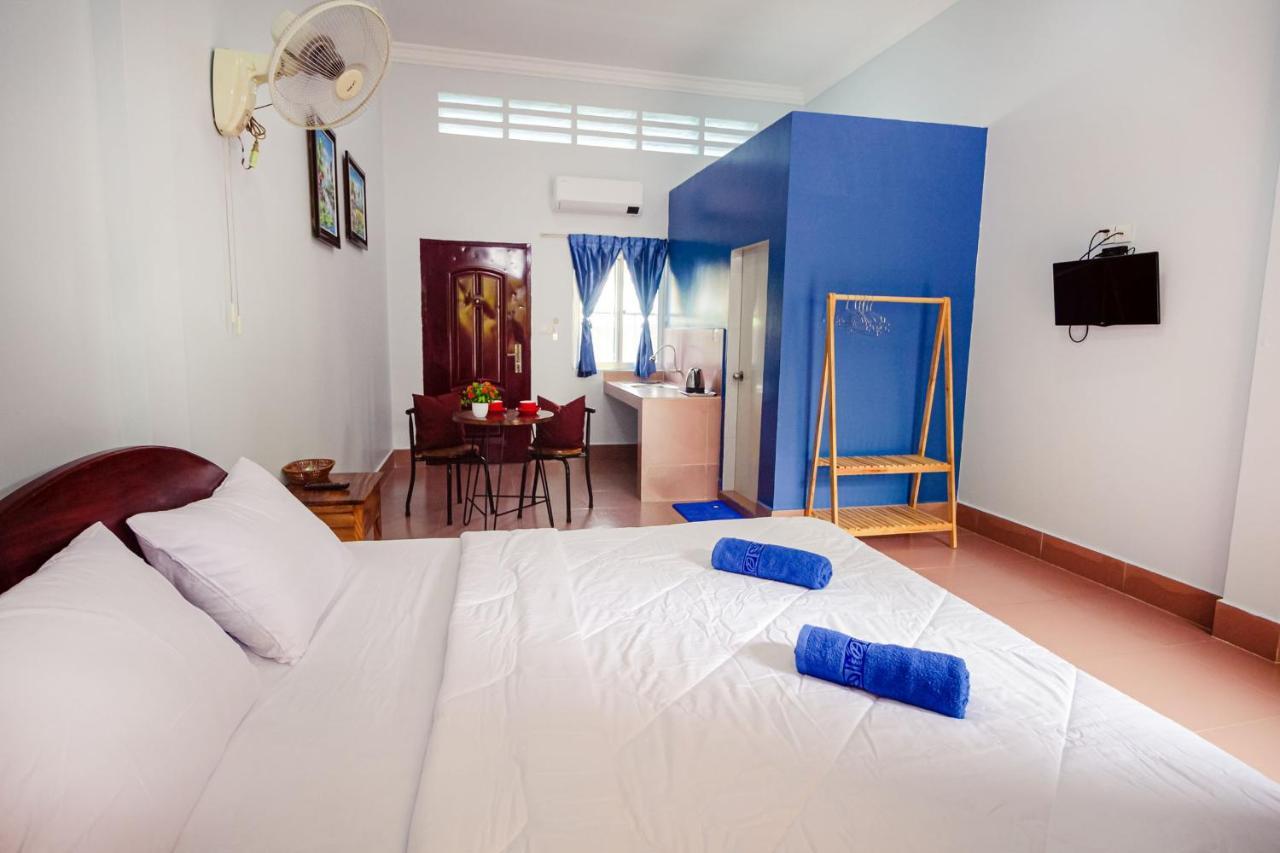 Lea'S Guesthouse And Restaurant Kampot Esterno foto